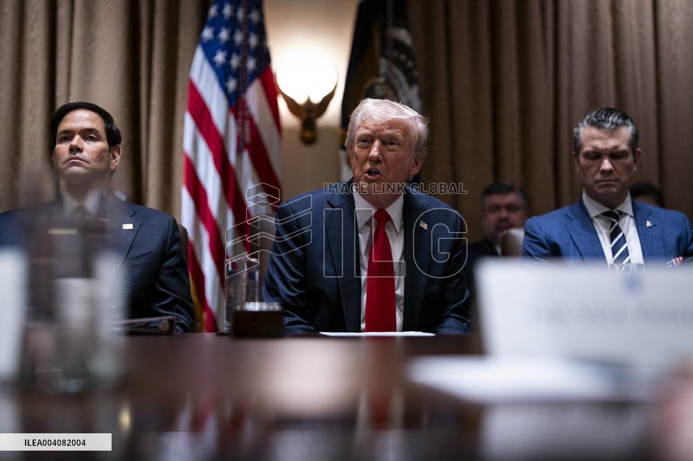 Cabinet Meeting Highlights Tensions Over Musks Federal Demands