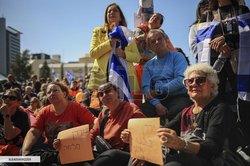 Farewell to Bibas Family