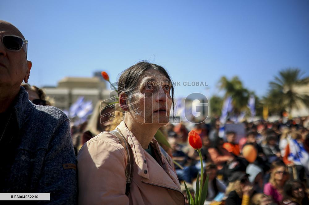 Farewell to Bibas Family