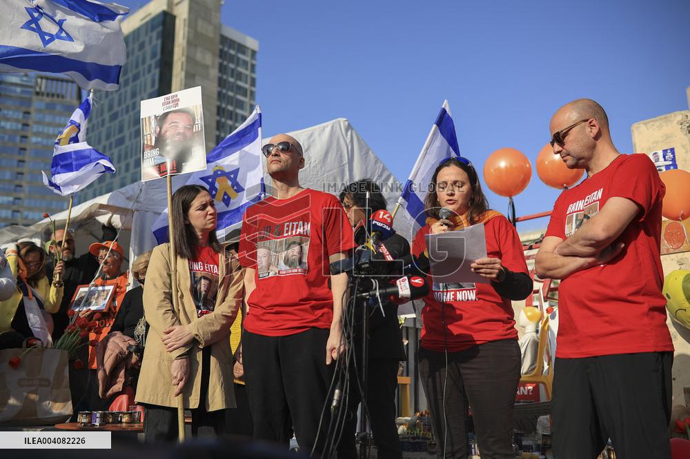 Farewell to Bibas Family