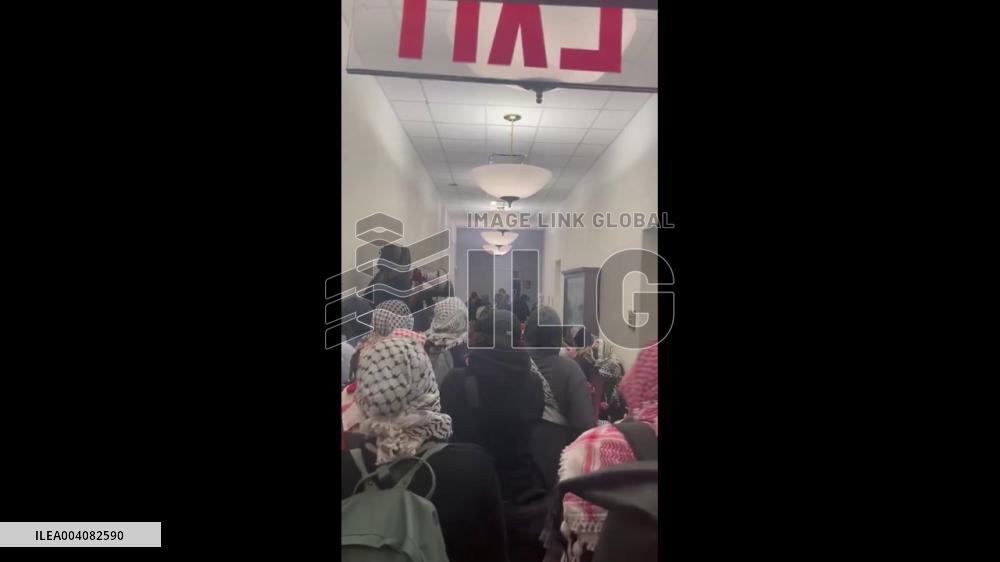 US: Pro-Palestine Protesters Occupy Milbank Hall At Barnard College 3