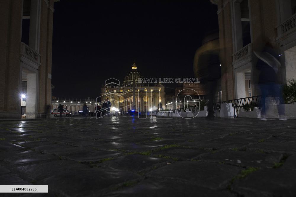Rosary for Pope Francis Health - Italy