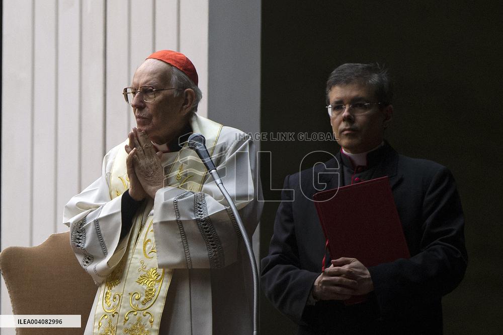 Rosary for Pope Francis Health - Italy