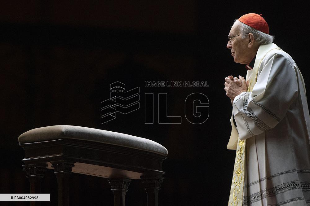 Rosary for Pope Francis Health - Italy