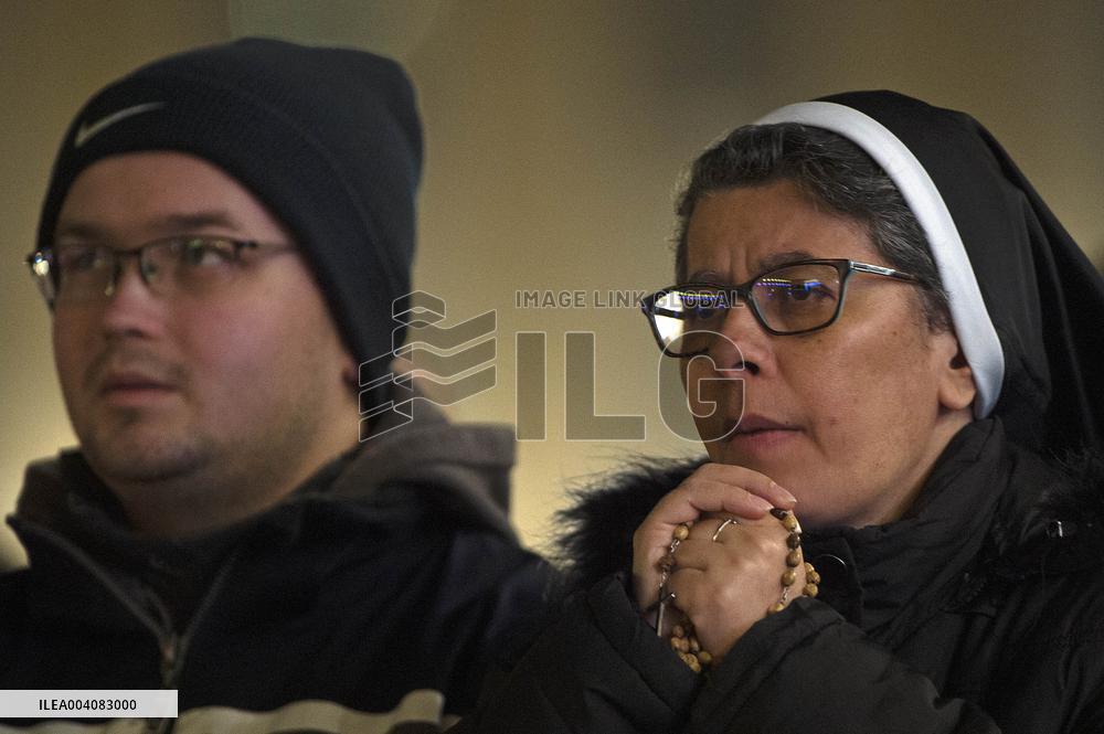 Rosary for Pope Francis Health - Italy