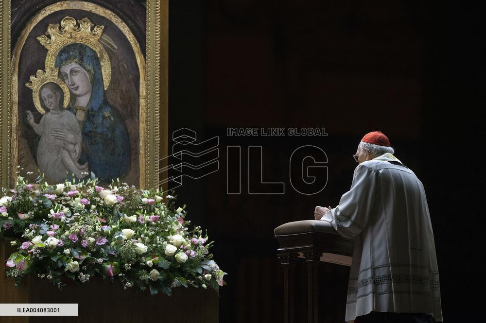 Rosary for Pope Francis Health - Italy