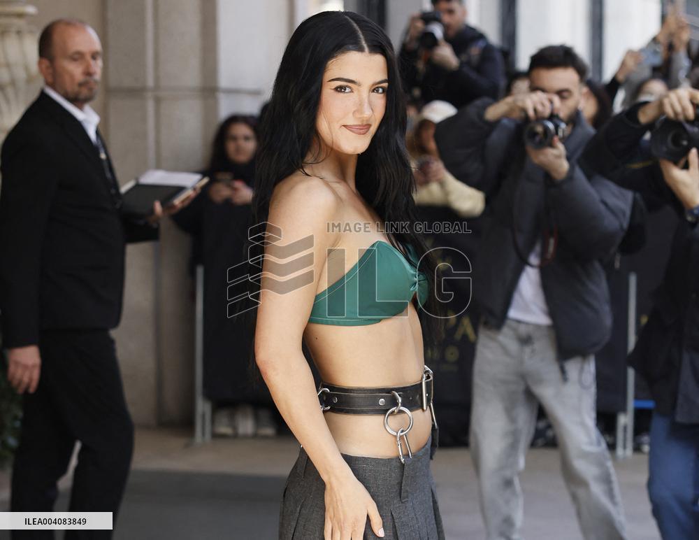 MFW - Charli D Amelio Leaving Their Hotel