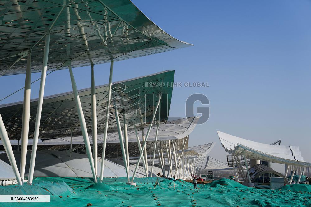 Construction of Asia's Largest Underground Transport Complex - Beijing