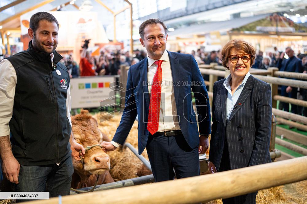 Christophe Hansen visits the Agricultural Show with the French Minister of Agriculture - Paris AJ
