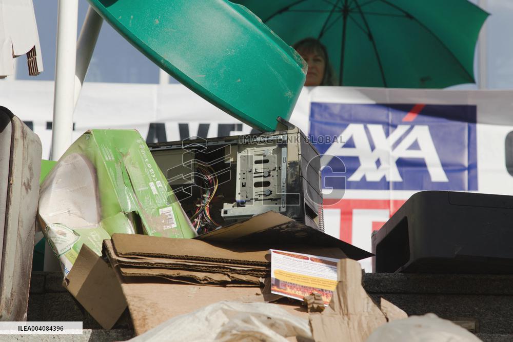 Activists Carry out A Punch Action in Front of AXA - Nantes
