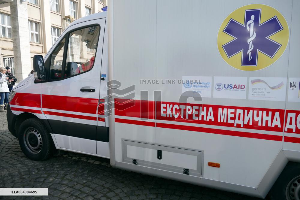 Zakarpattia receives new ambulances for emergency medical care