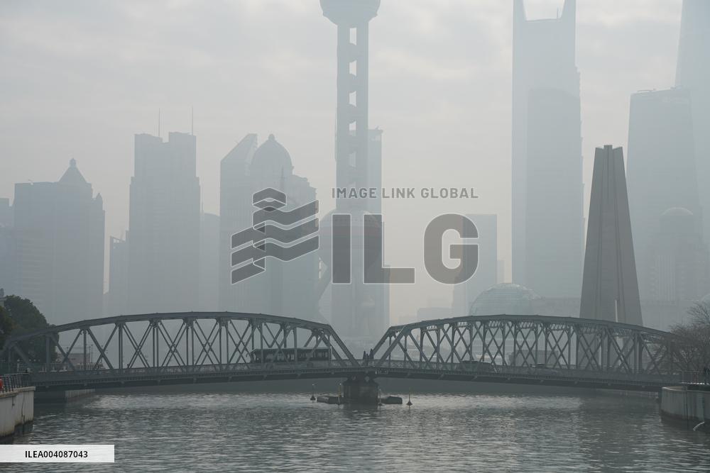 Heavy Fog Hit Shanghai