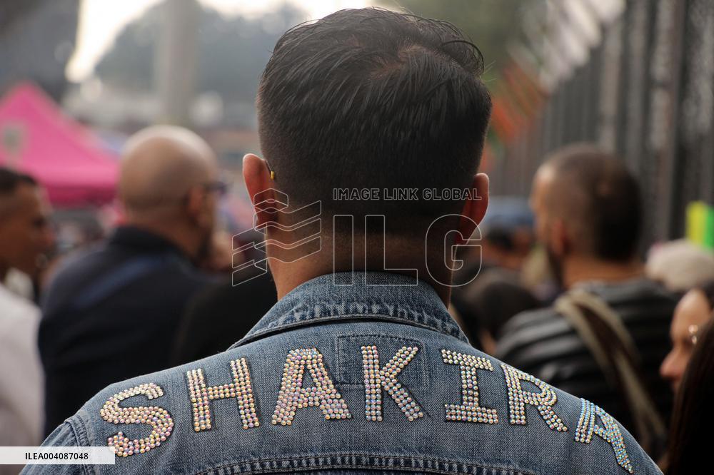 Shakira Fans Prior to Concert