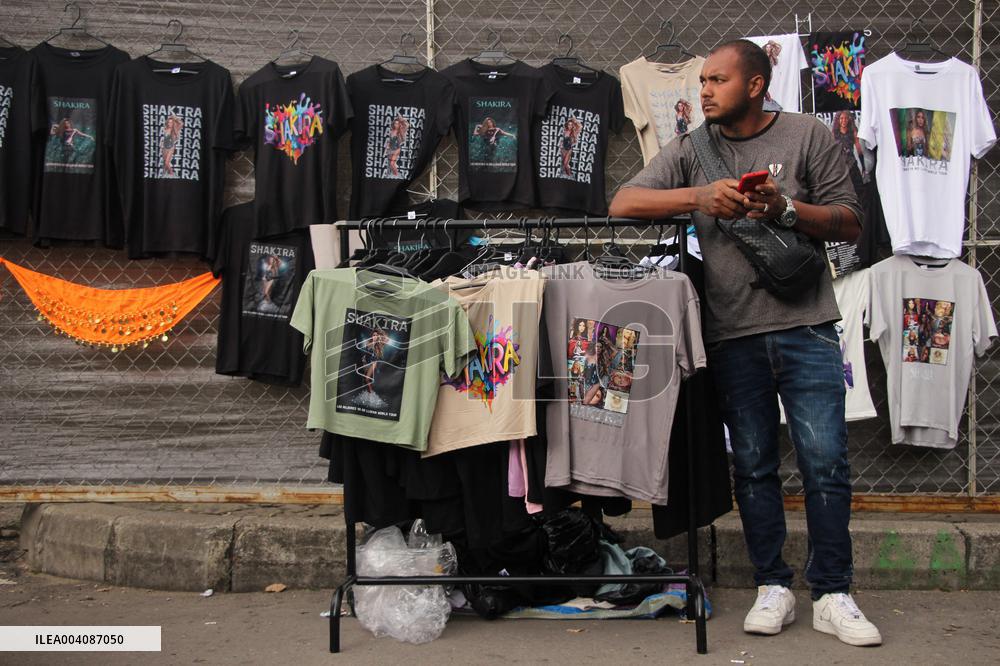 Shakira Fans Prior to Concert