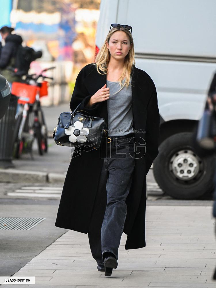 MFW - Liila Grace Moss at Palazzo Parigi