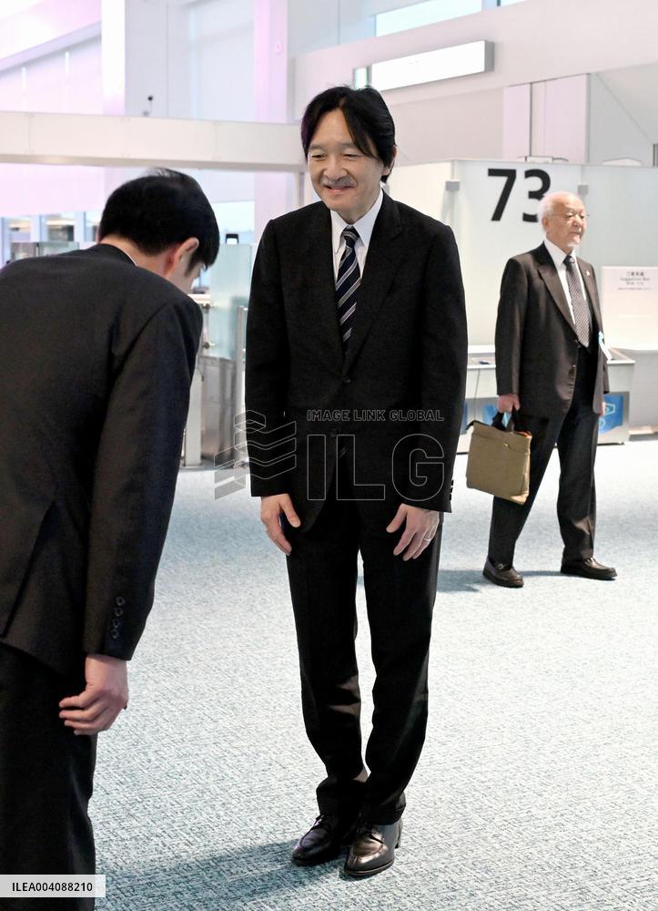 Crown prince returns home from Thailand