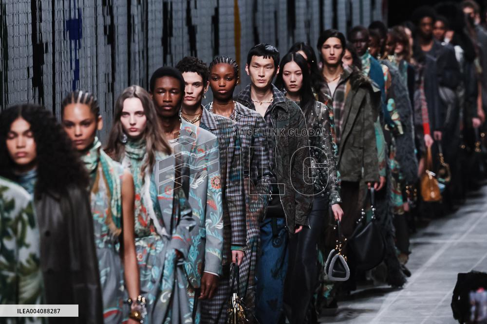 MFW - Etro Runway