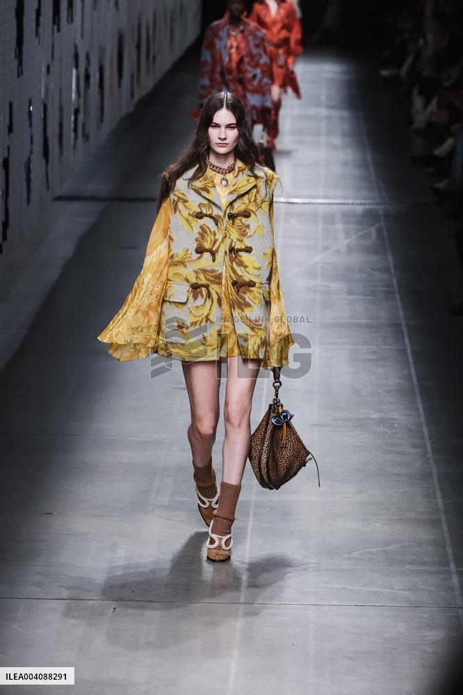 MFW - Etro Runway