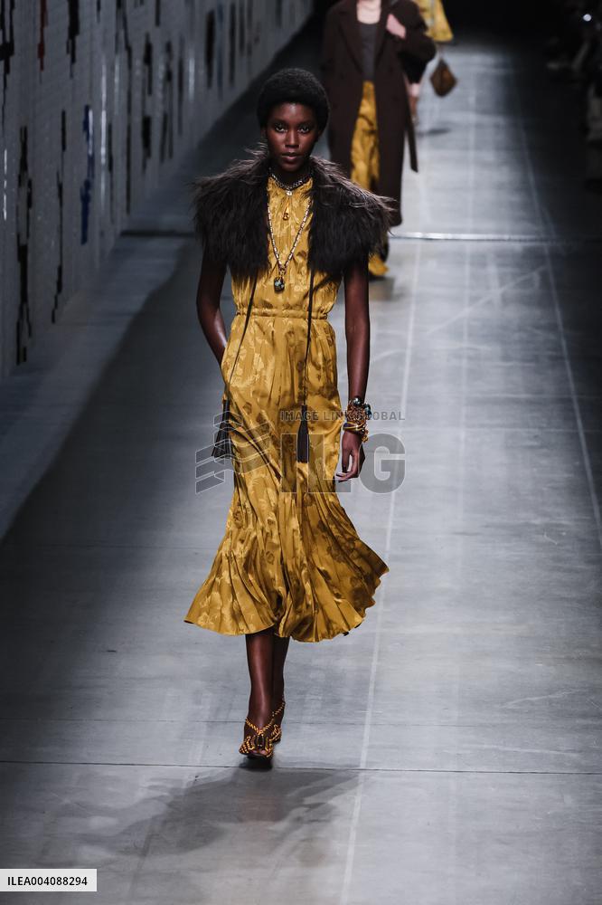MFW - Etro Runway