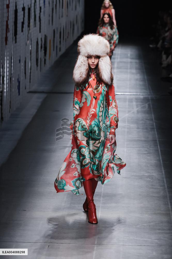 MFW - Etro Runway
