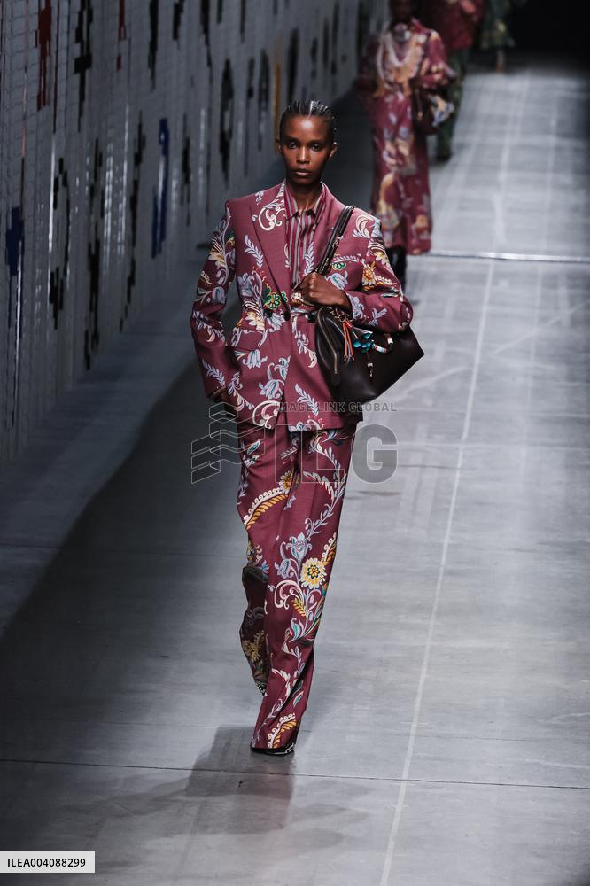 MFW - Etro Runway