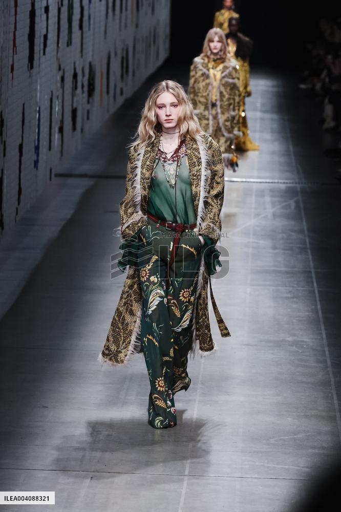 MFW - Etro Runway