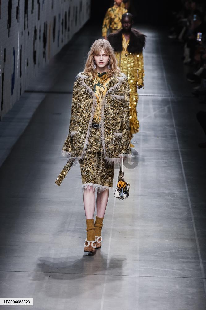 MFW - Etro Runway