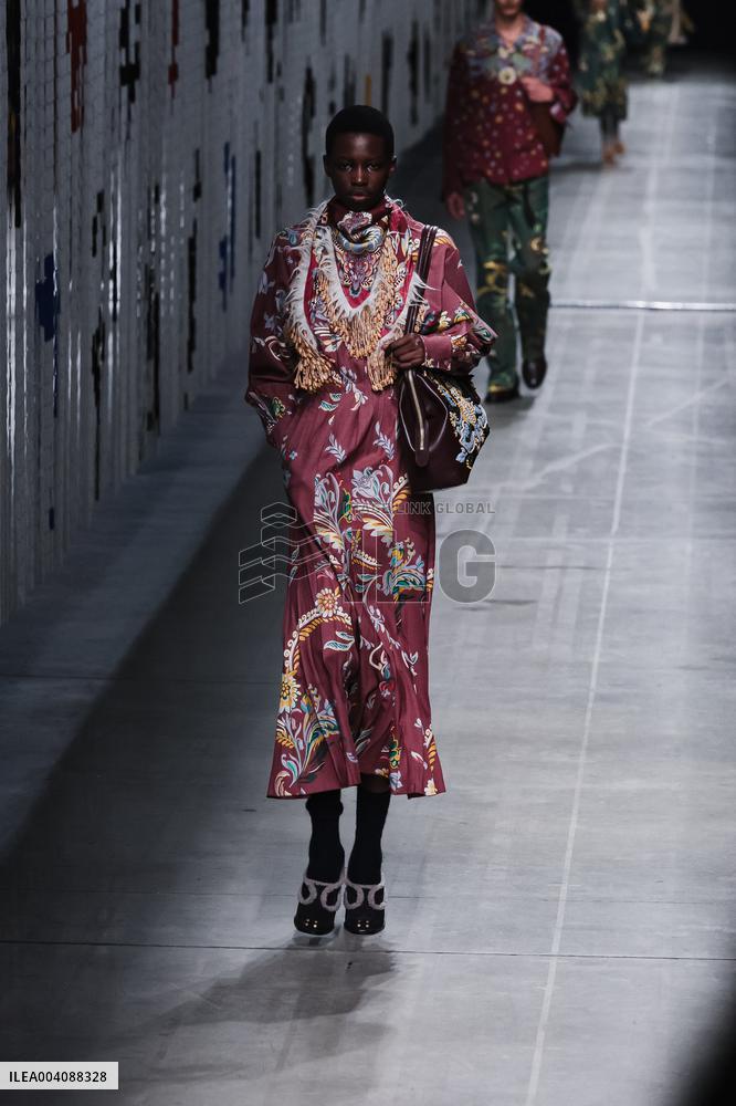 MFW - Etro Runway