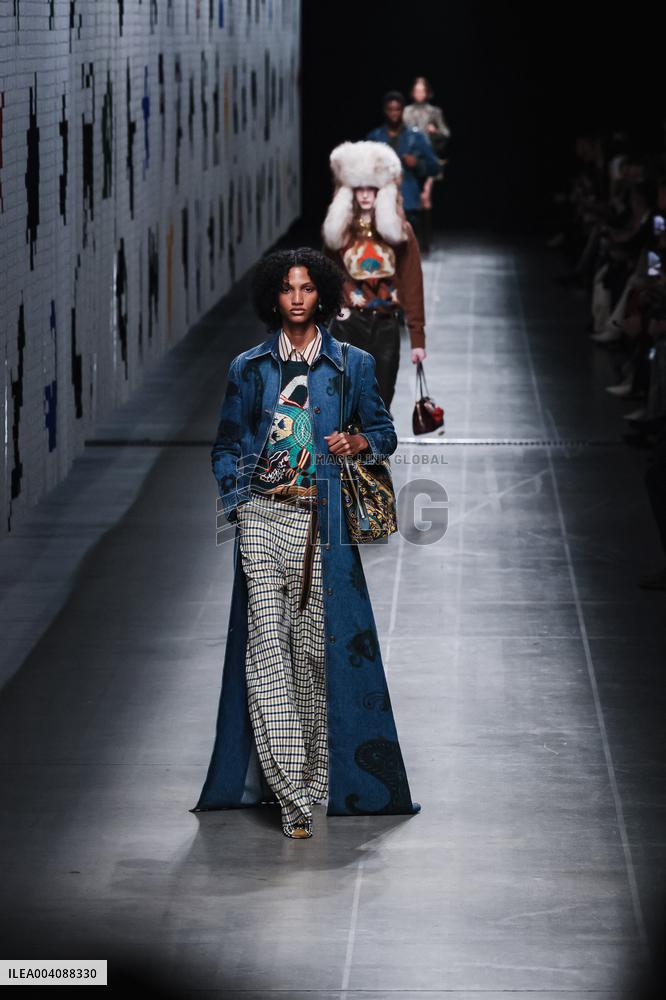 MFW - Etro Runway
