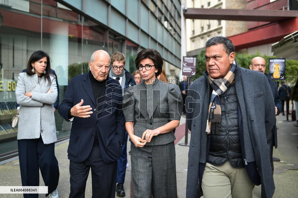 Sponsorship agreement between Marc Ladreit de Lacharriere and Quai Branly museum in Paris - FA