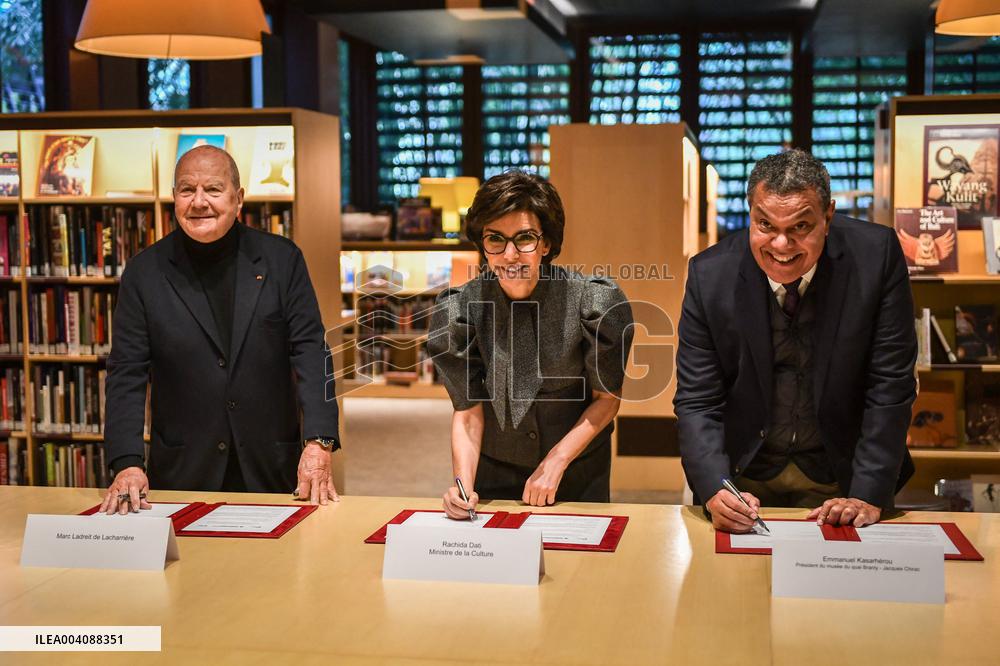 Sponsorship agreement between Marc Ladreit de Lacharriere and Quai Branly museum in Paris - FA