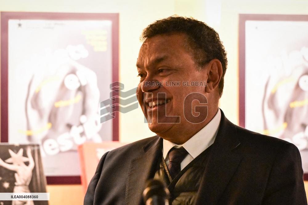 Sponsorship agreement between Marc Ladreit de Lacharriere and Quai Branly museum in Paris - FA