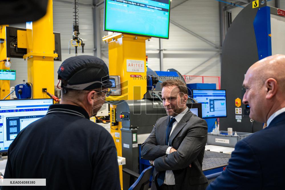 Marc Ferracci Visits Airbus Helicopters - Marignane-Vitrolles