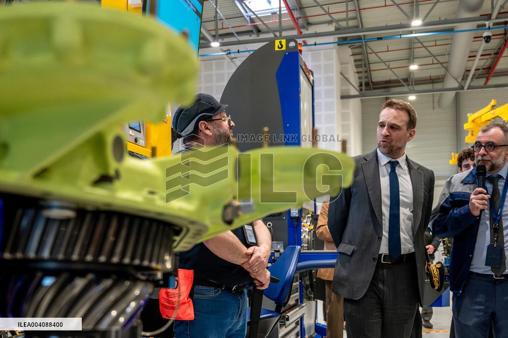 Marc Ferracci Visits Airbus Helicopters - Marignane-Vitrolles