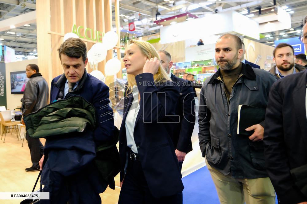 Marion Marechal Visit The Agricultural Fair - Paris