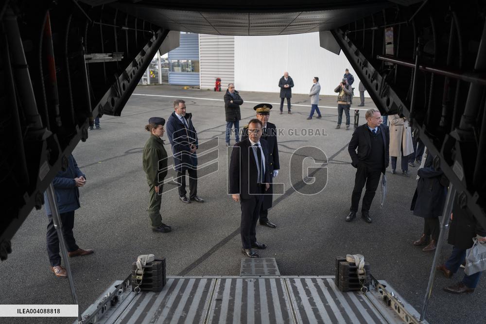 Sebastien Lecornu Visits Aerospace Company Turgis Et Gaillard - Blois