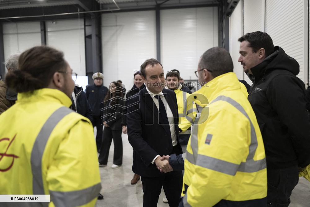Sebastien Lecornu Visits Aerospace Company Turgis Et Gaillard - Blois
