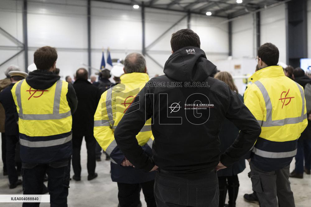 Sebastien Lecornu Visits Aerospace Company Turgis Et Gaillard - Blois