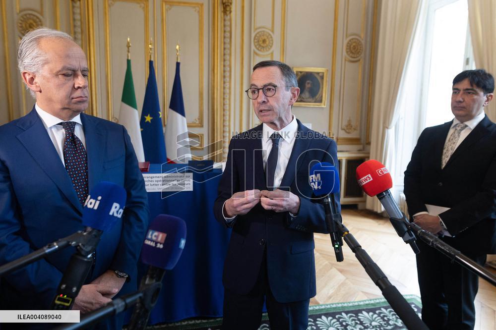 Bruno Retailleau and Matteo Piantedosi sign an arrangement on the operational research unit URO - Paris RL