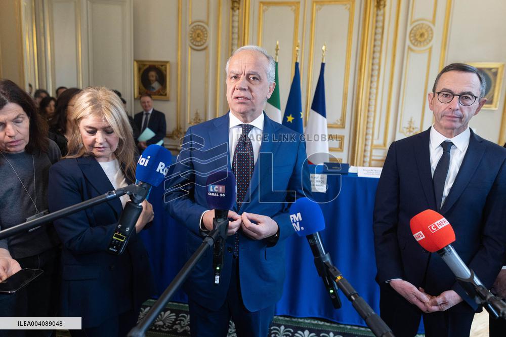 Bruno Retailleau and Matteo Piantedosi sign an arrangement on the operational research unit URO - Paris RL