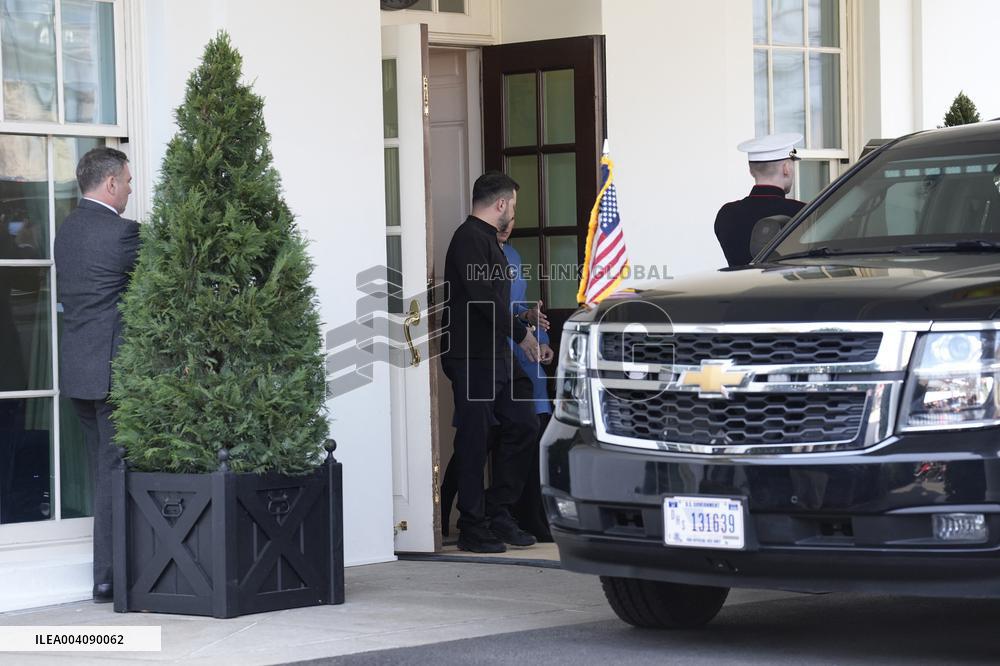 Volodymyr Zelensky leaves White House - Washington