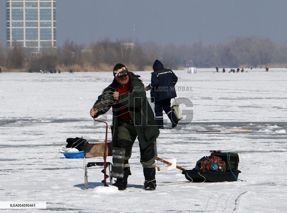 Ice fishing in Dnipro