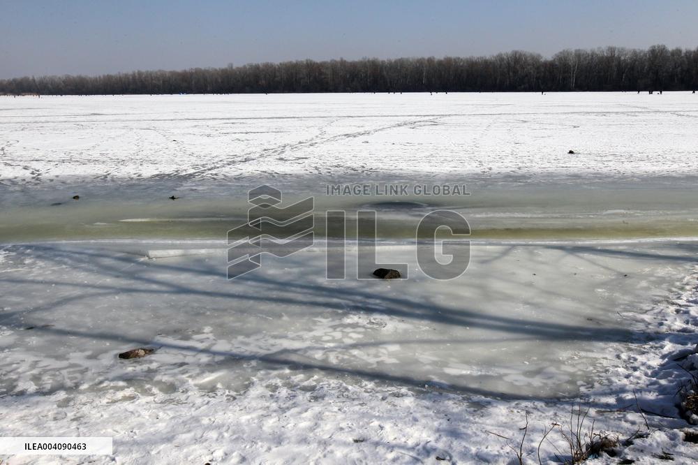 Ice fishing in Dnipro