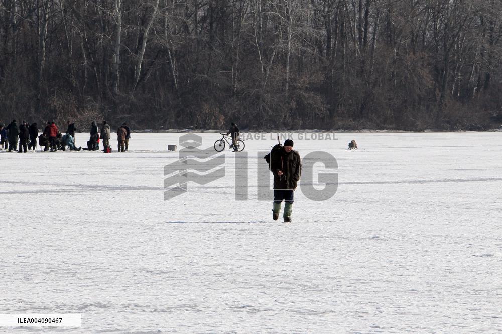 Ice fishing in Dnipro
