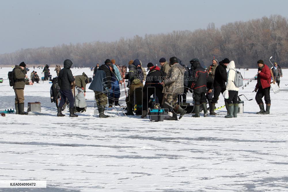 Ice fishing in Dnipro