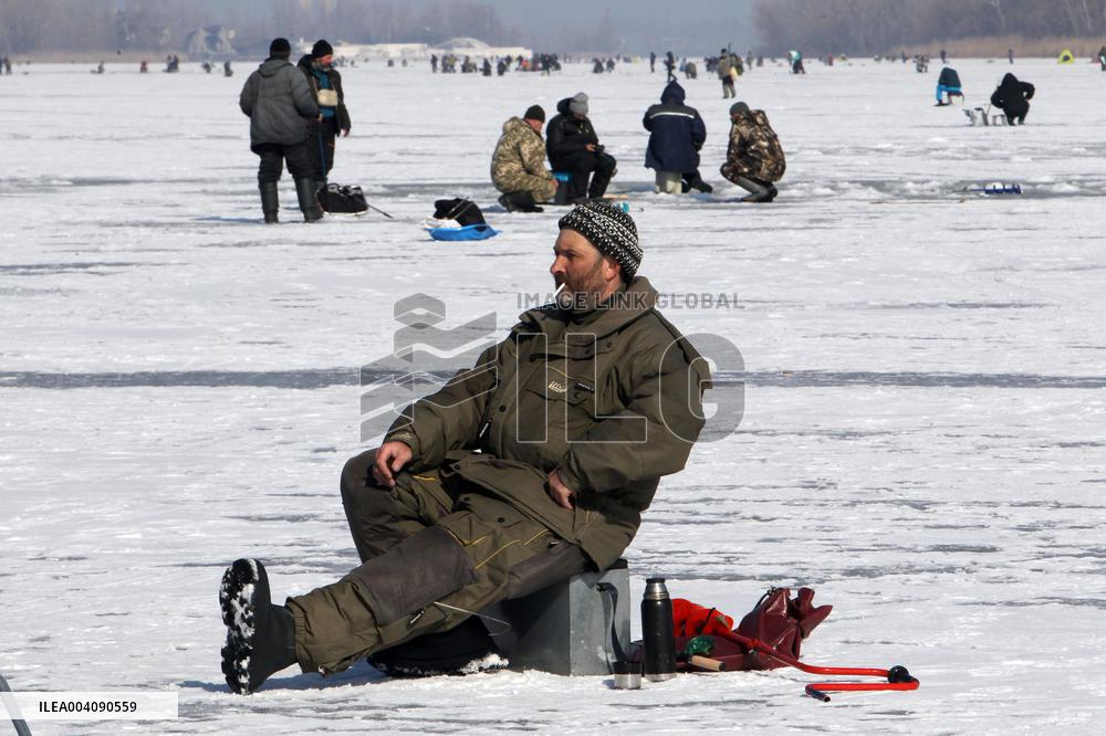 Ice fishing in Dnipro