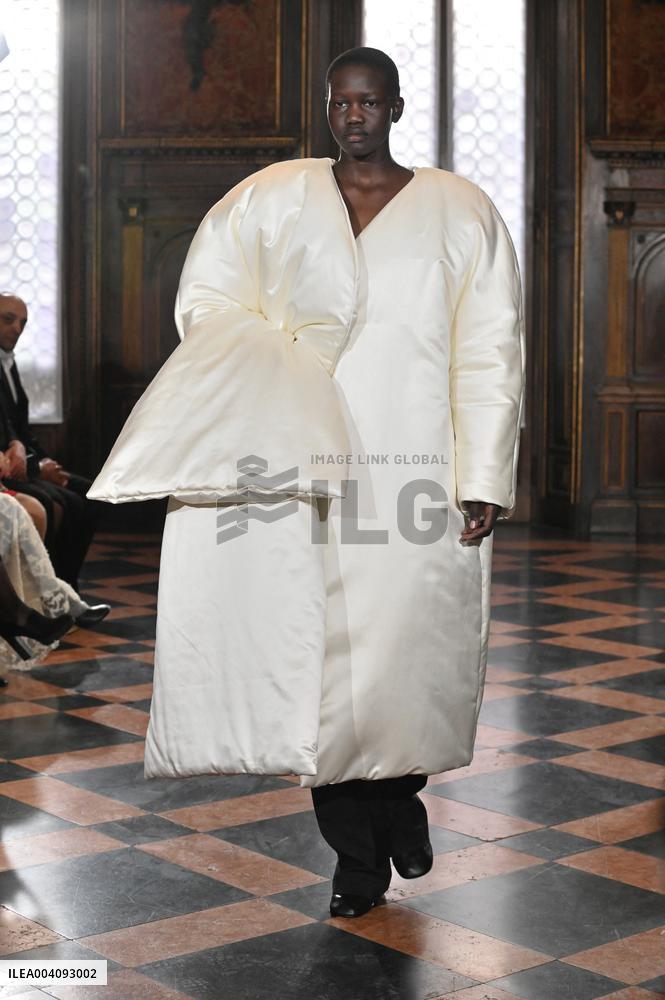 MFW - Galib Gassanoff Runway