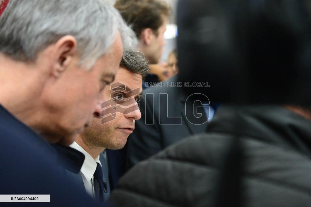 French Politicians Visit Agricultural Fair - Paris