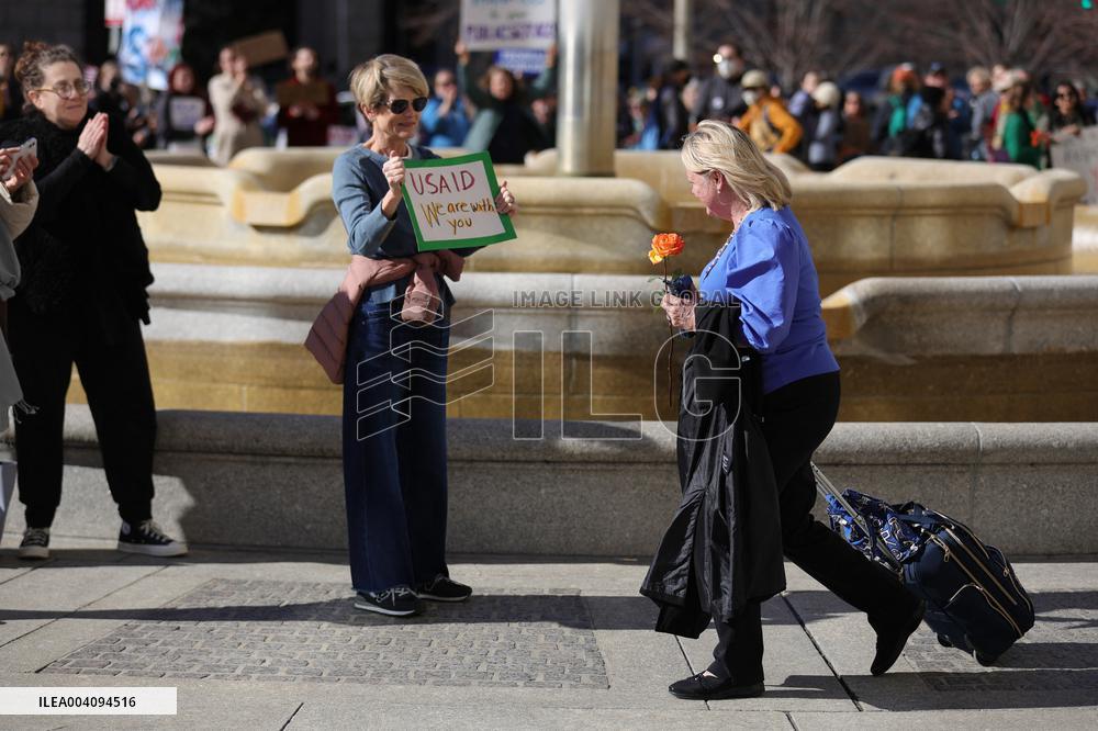 USAID workers say goodbye to HQ as Trump drastically cuts foreign aid - DC
