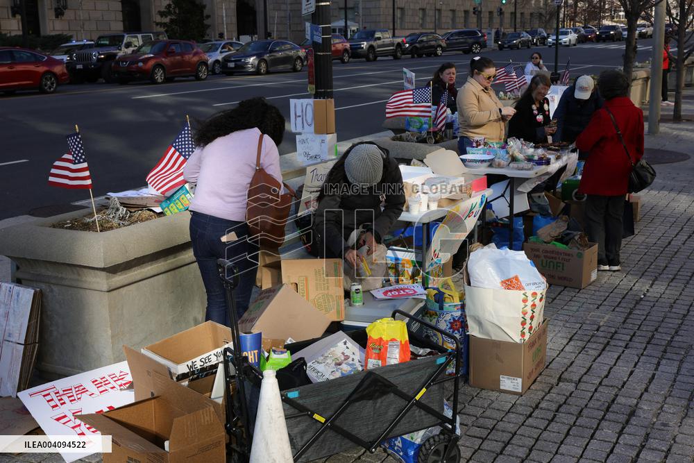 USAID workers say goodbye to HQ as Trump drastically cuts foreign aid - DC